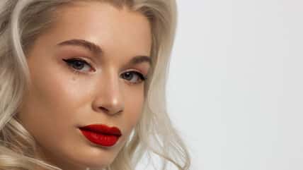 These Valentine’s Day Makeup Ideas Are For You If You Think Red Lips Are Overrated