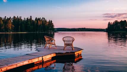 Her Husband’s Mad She’s Not Forcing Her Daughter To Invite Her Stepbrother On Her Birthday Trip To The Lake