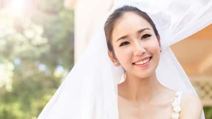 She Attended A Wedding Where The Groom’s Friend Dumped A Bottle Of Champagne Over The Bride’s Head And Humiliated Her