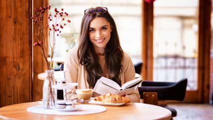 She Overheard A Plot To Ruin A Wedding While At A Coffee Shop
