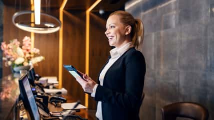 She Applied To Eight Receptionist Jobs And Got Rejected From All Of Them, Even Though She Has Experience