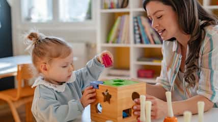 She Allowed Her Toddler’s Daycare To Call CPS On Her Soon-To-Be Ex-Husband After He Didn’t Pick Their Kid Up On Time