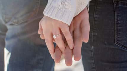 Her Fiancé Gave His Mom Her Heirloom Engagement Ring Since He’s Afraid She’s Going To Lose It