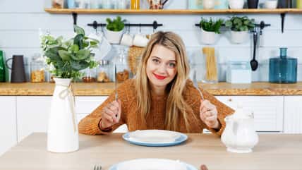 He Asked His Wife To Leave Her Bizarre Eating Habits At Home To Avoid Making His Sister Sick
