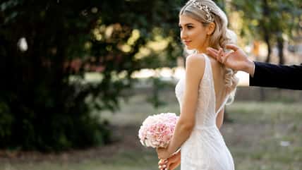 Her Mom Melted Down Over Her Wedding Venue And Said She’s Not Coming Because It’s Low-Class