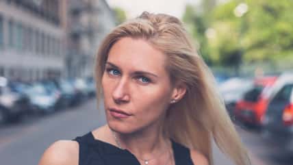 Her Husband’s Cousin Put Her Down For Being A Public School Teacher, So She Left Their Family Vacation Early