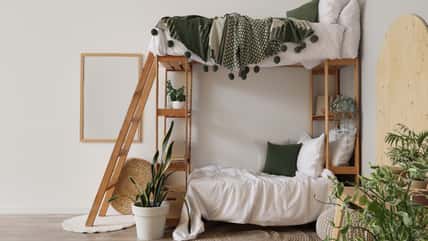 She Took The Ladder Off Her Bunk Bed So Her Niece Can’t Climb Into Bed With Her Every Night