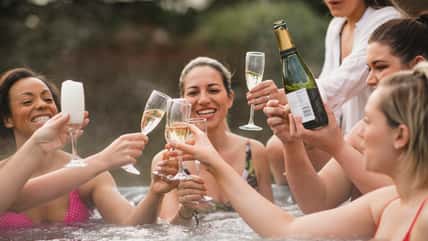 Her Friend Tried To Throw A Hot Tub Party At Her House Without Asking For Permission