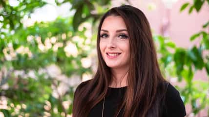 Her Mom Got Knocked Up By A Guy Younger Than Her, So Now She’s Calling Her By Her First Name