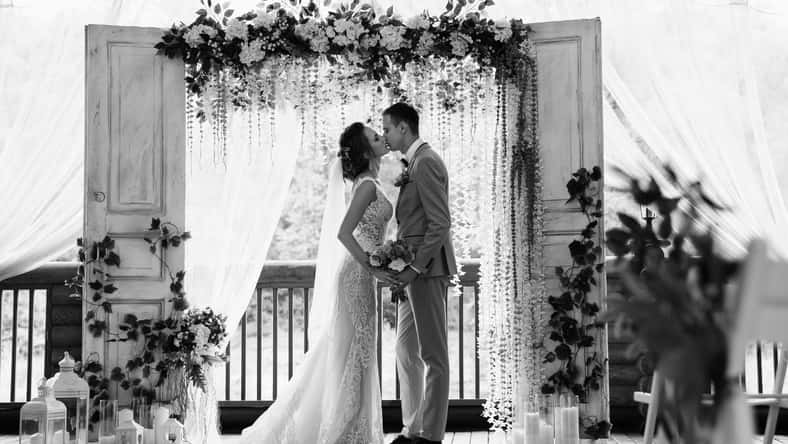 Wedding photography - stock.adobe.com- illustrative purposes only, not the actual people
