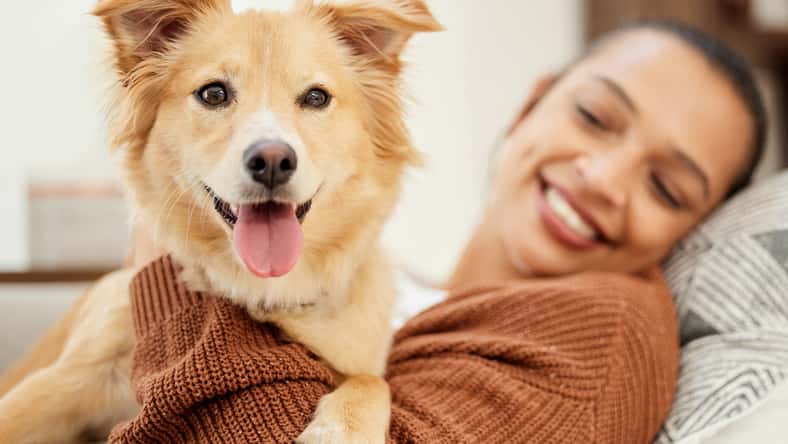 Kirsten Davis/peopleimages.com - stock.adobe.com - illustrative purposes only, not the actual person or dog