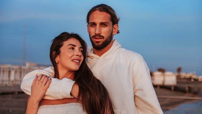 couple hugging