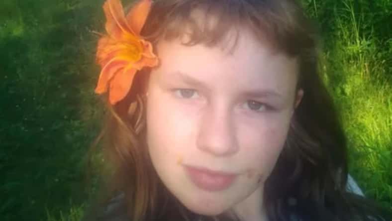 pictured above is Stefanie Damron