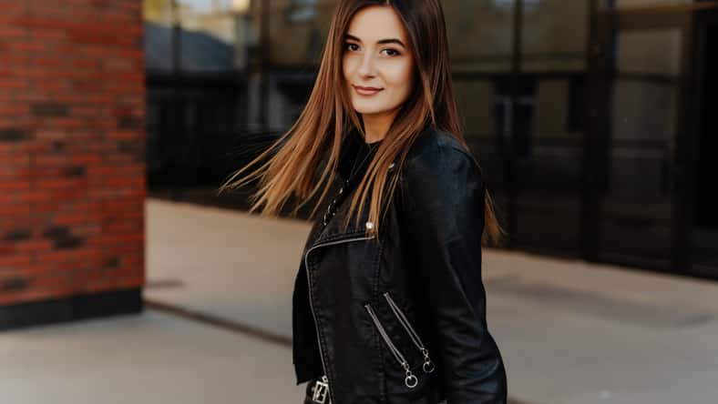Close up portrait of cheerful pretty young woman in glamour stylish casual outfit posing walking summer day.