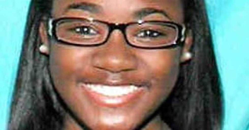 She's Wanted For Allegedly Hanging Up On People Who Called 911