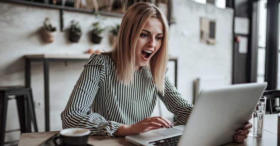 She Tried To Make Things Facebook Official With Her Boyfriend But He Didn't Accept It And Instead Gave Her A Strange Answer As To Why He's Not Going To Do This