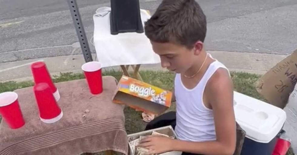This 13-Year-Old Boy Was Selling Lemonade In 102 Degree Heat So He Could Raise Enough Money To Go To A Soccer Tournament, And Now His Viral Story Has Generated Over $17,000 On GoFundMe