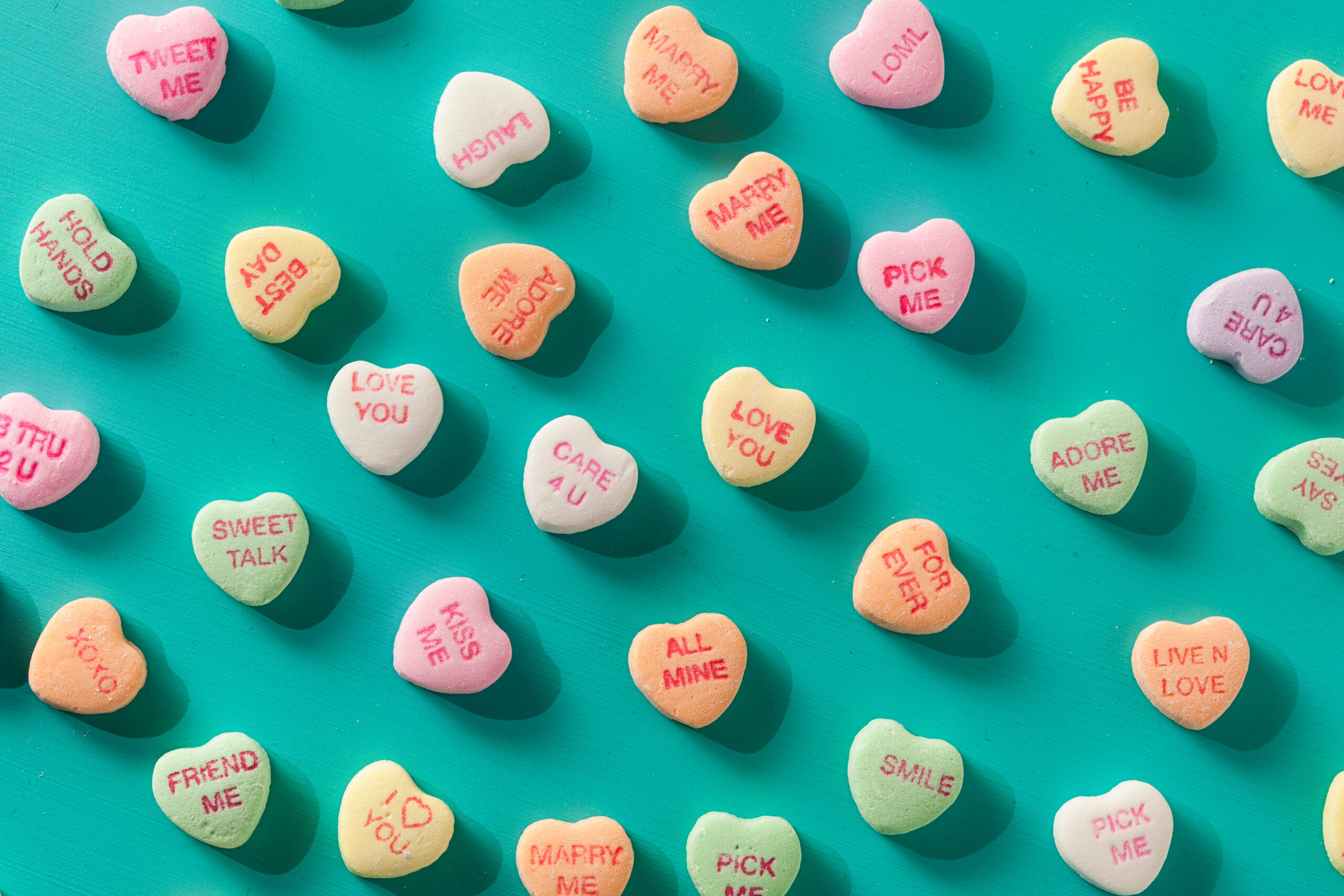 Who remembers Brach's tiny conversation hearts that was similar to these?  They would've been around in 90's, thru the mid 2000's? : r/nostalgia