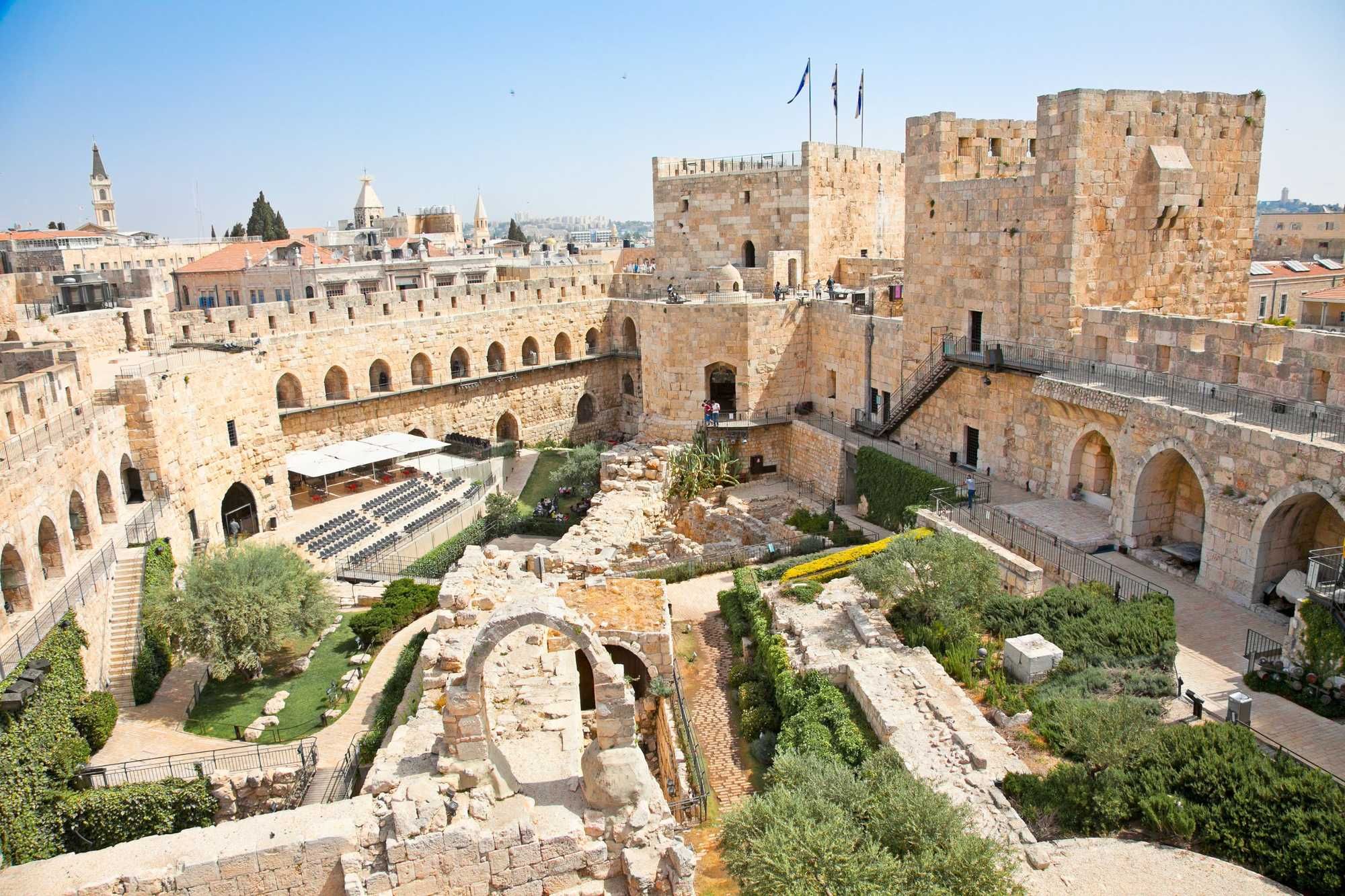 An American Tourist Was Recently Arrested In Israel For Severely Damaging Two Second-Century Roman Statues After Throwing Them On The Floor - Vimarsana News
