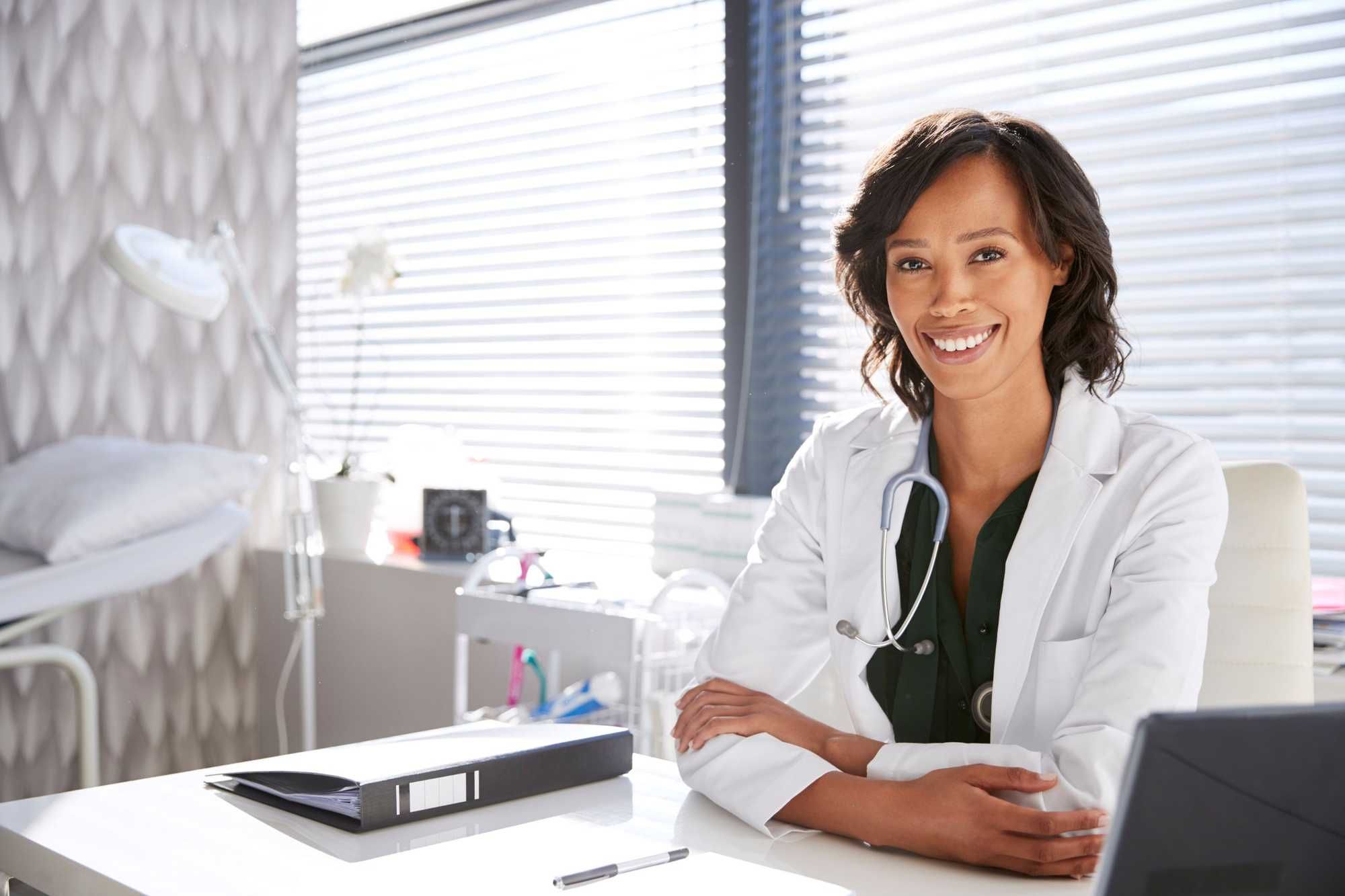 A New UCLA Study Has Shown That Patients Treated By Female Physicians Experience Lower Mortality Rates And Reduced Hospital Readmissions Compared To Those Treated By Male Physicians - Vimarsana News