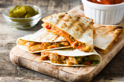 Mexican quesadilla with chicken, cheese and peppers