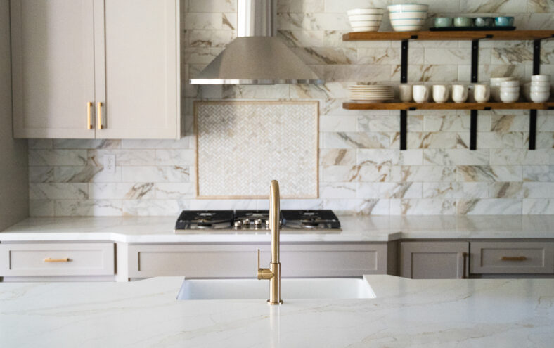 Cocina moderna recién remodelada