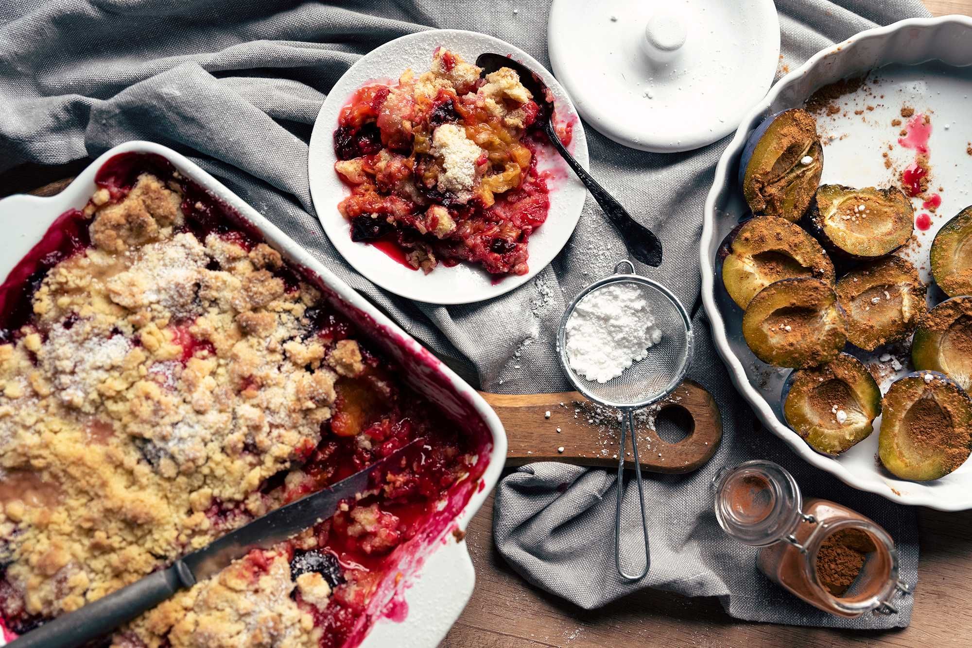 Here's How You Can Whip Up A Crumble For Dessert Using Your Favorite ...