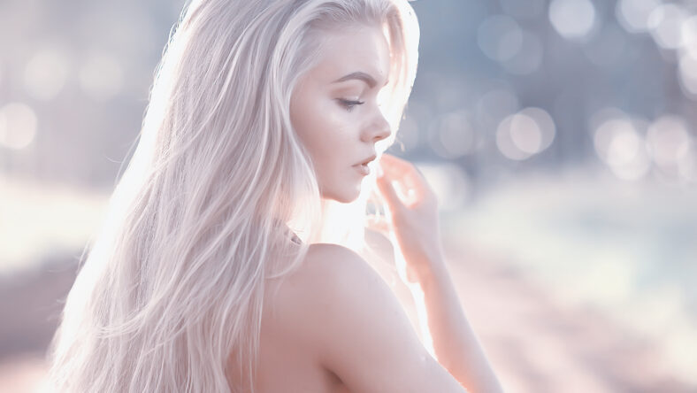 blonde long hair nature summer / happy