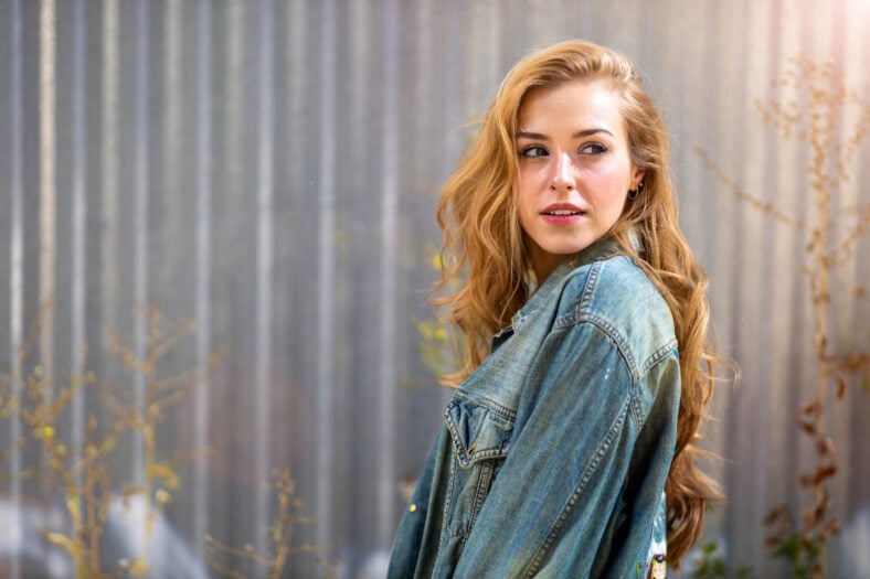pretty woman strawberry blonde hair